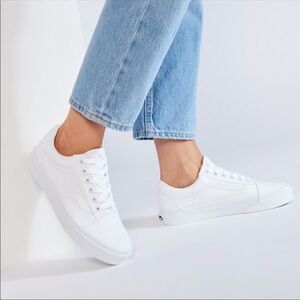 Vans Women’s old Skool True white Canvas